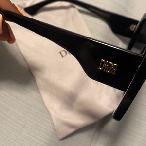 Women Dior sunglasses